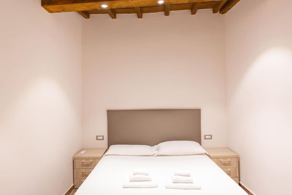 Cozy And Charmin 3Br Apartment Steps By Duomo Florence Buitenkant foto