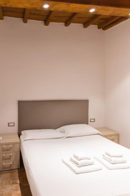 Cozy And Charmin 3Br Apartment Steps By Duomo Florence Buitenkant foto