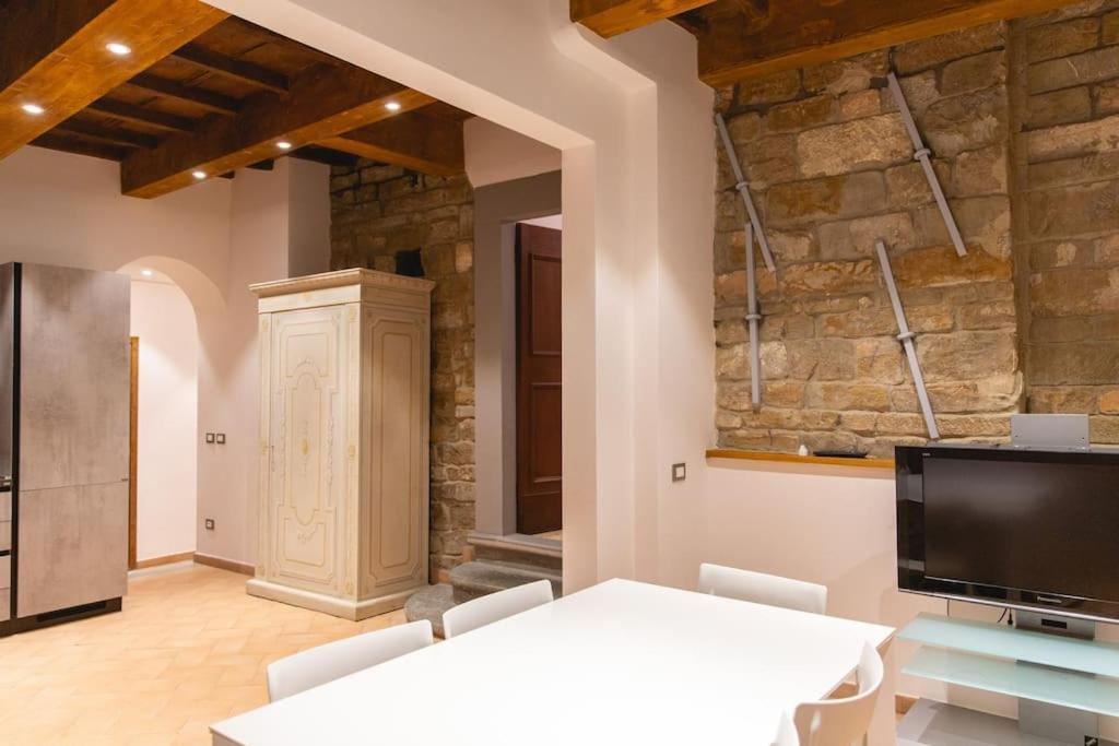 Cozy And Charmin 3Br Apartment Steps By Duomo Florence Buitenkant foto