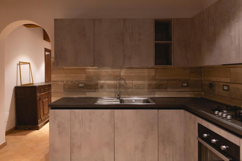 Cozy And Charmin 3Br Apartment Steps By Duomo Florence Buitenkant foto